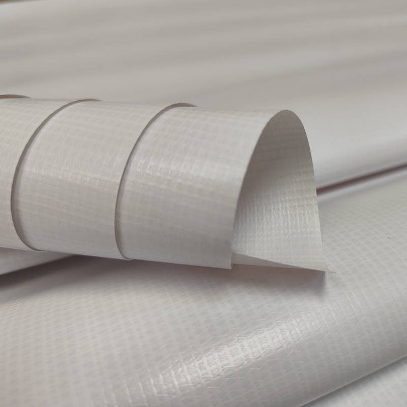 550 แบนเนอร์แบบยืดหยุ่นที่มีไฟส่องด้านหน้าสำหรับกลางแจ้ง